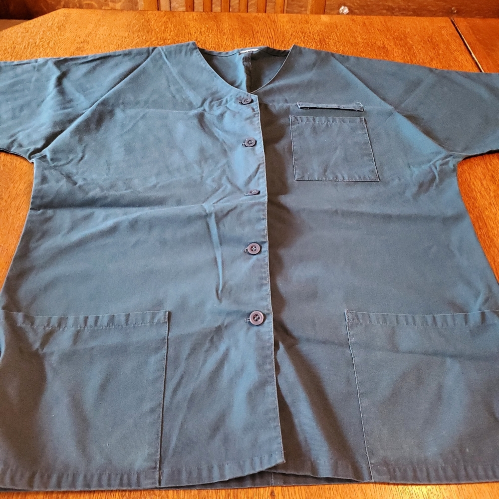 Scrub top